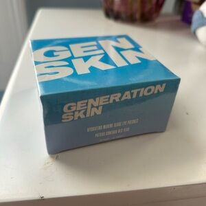 Gen skin hydrating marine algae eye patches new in unopened box. 30 pairs